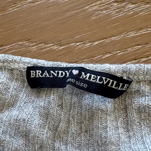 Brandy Melville Gray Ribbed Cropped Halter ‘Laura’ - Picture 4 of 4
